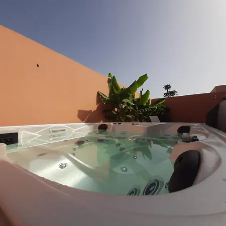 Roby-jacuzzi & Relax Zone 科拉雷侯